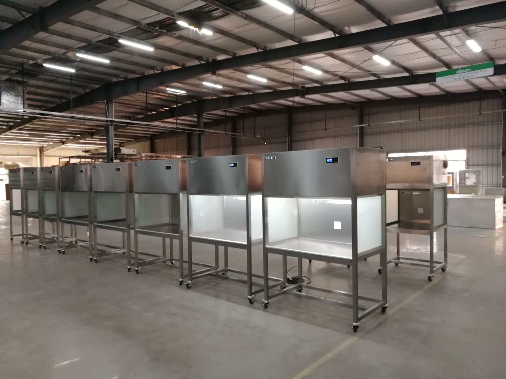 Laminar flow cabinet