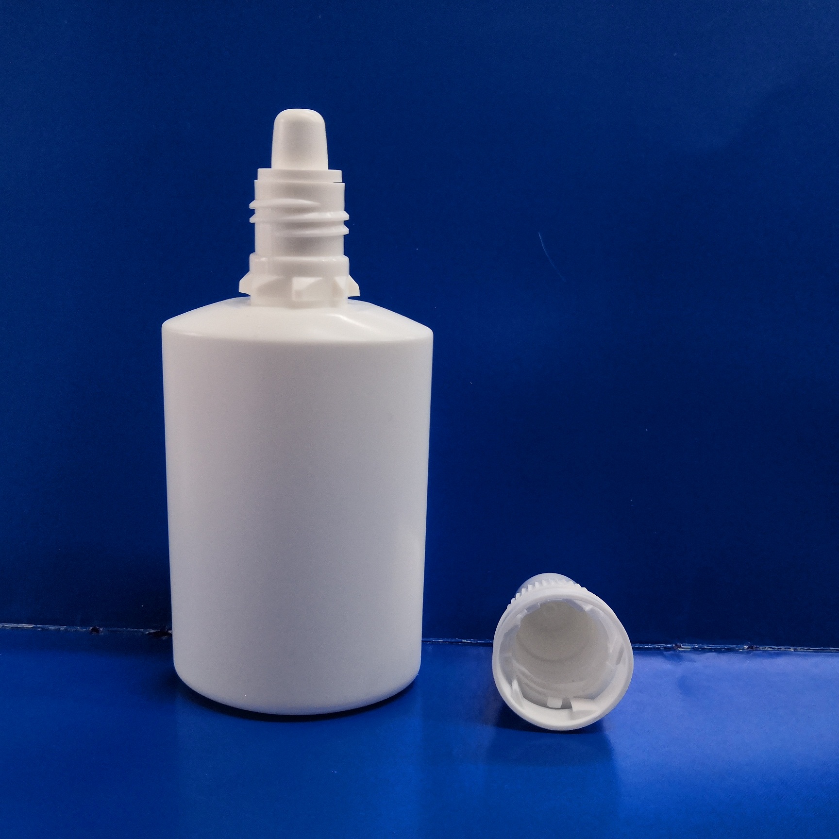 Bona launches squeeze nasal spray bottle  