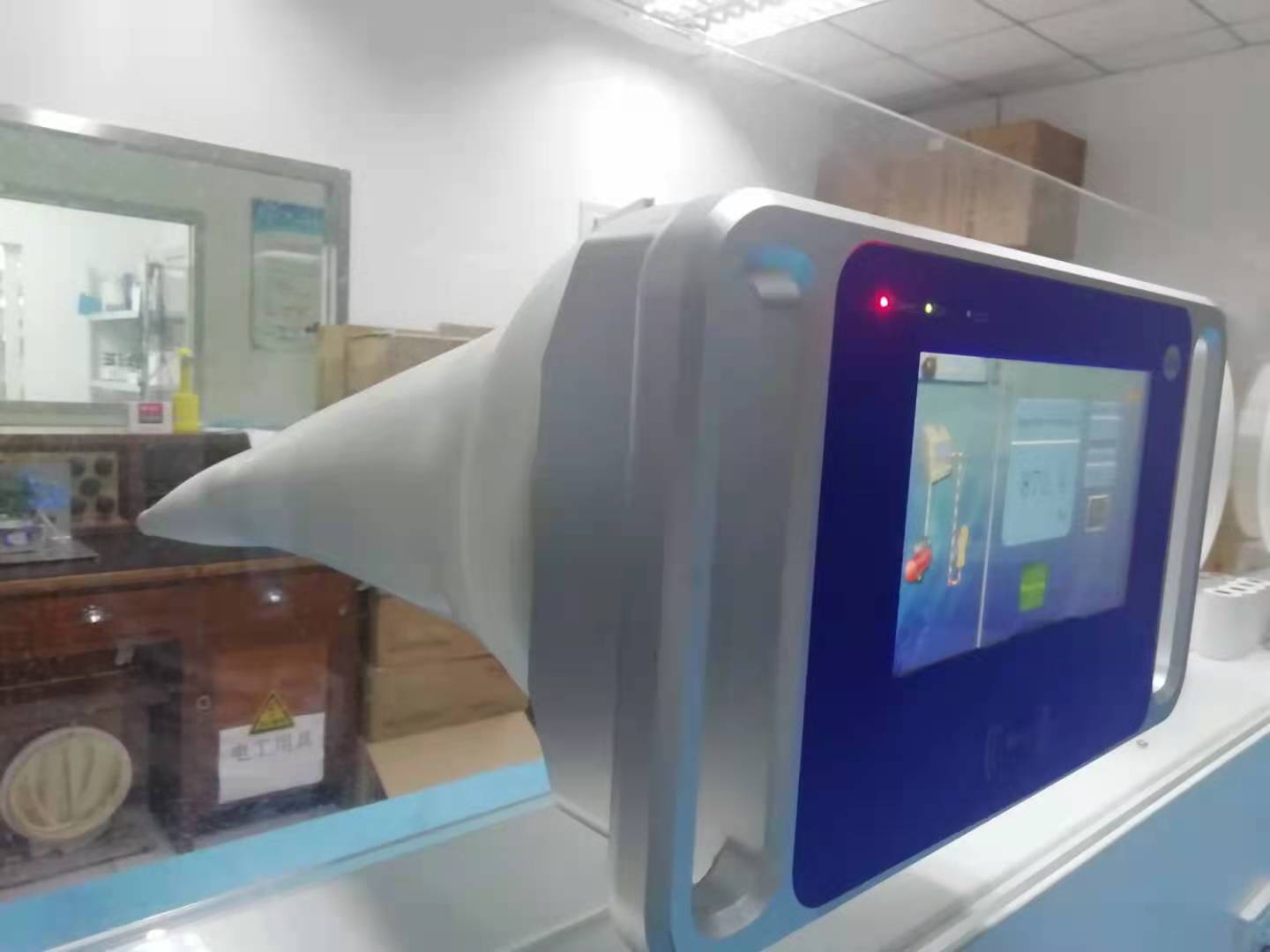 Wireless Glove integrity tester with battery and pump  