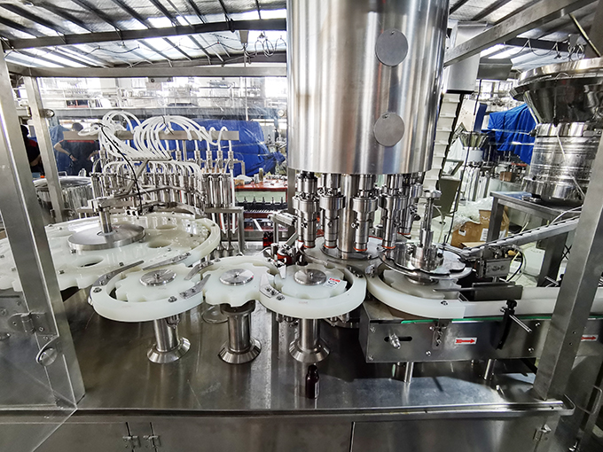 ALFC8/2 Auto Liquid Filling And Capping Monobloc  