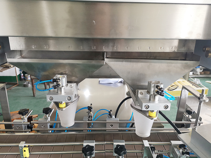 Automatic capsule and tablet counting production line  