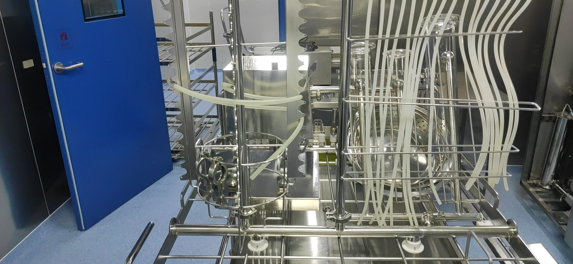 Automatic GMP Washing and Drying System Meet Requirement of Pharmaceutical and Vaccine Production  