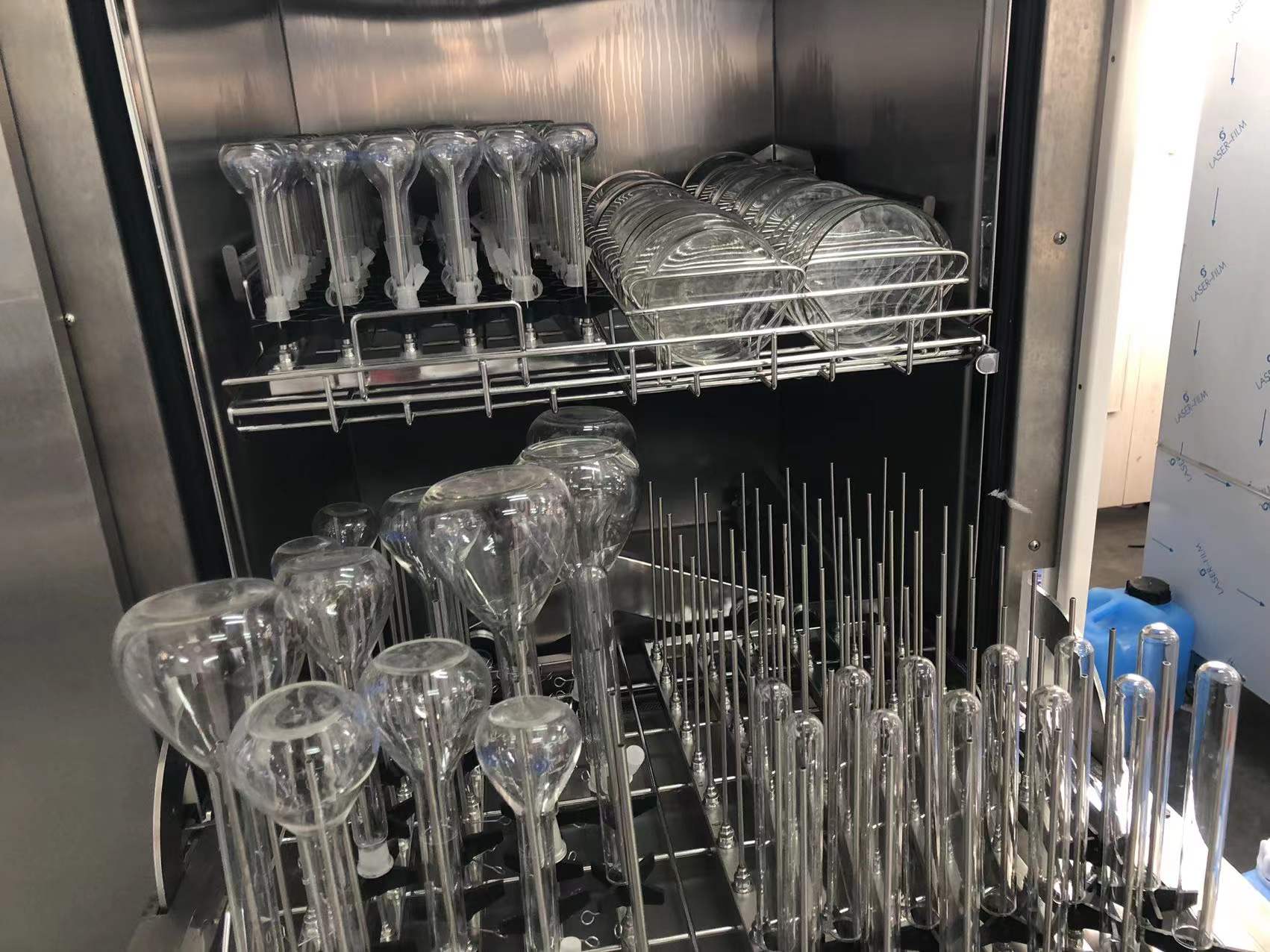 Automatic Laboratory and Medical Glassware Washer and Dryer System 225L  