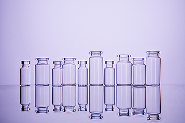 Type 1 neutral borosilicate pharmaceutical glass vial  
