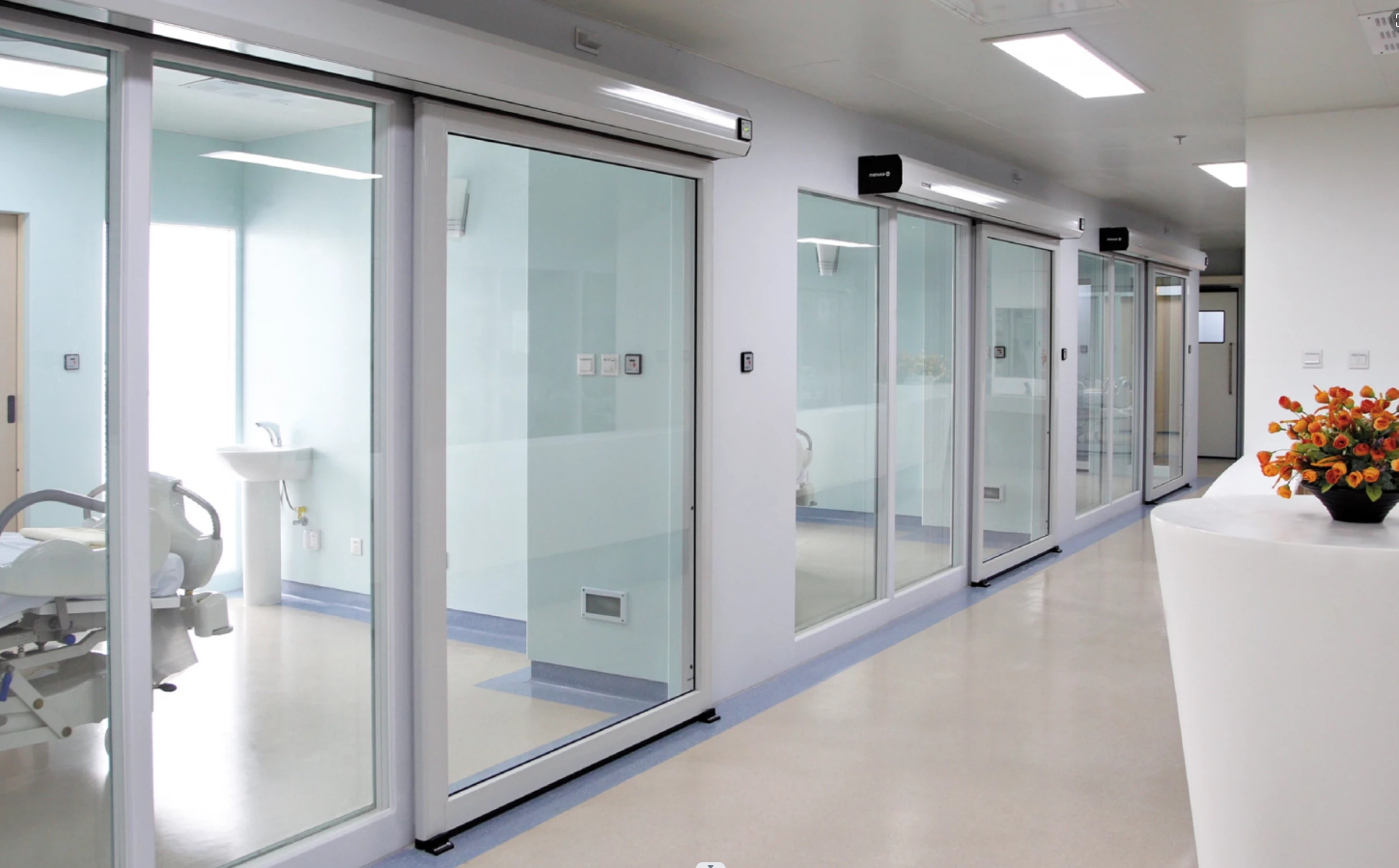 Smart Switchable Dimming Glass Cleanroom Door  