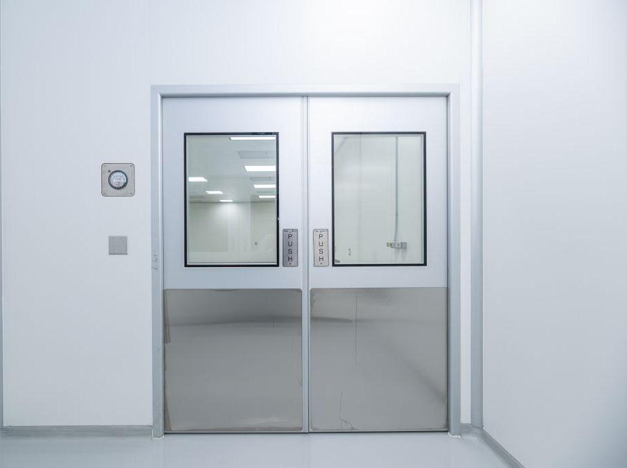 Traffic Door  