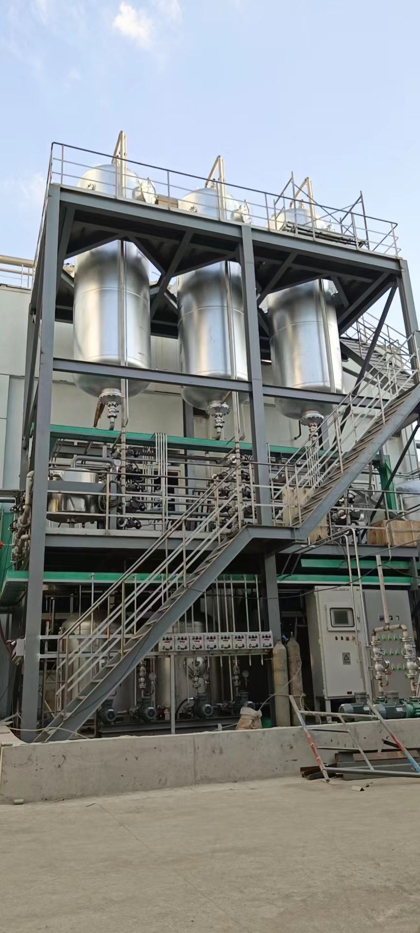 Waste gas treatment equipment