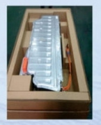 Dangerous package carton for large lithium battery and design method of bearing block thereof