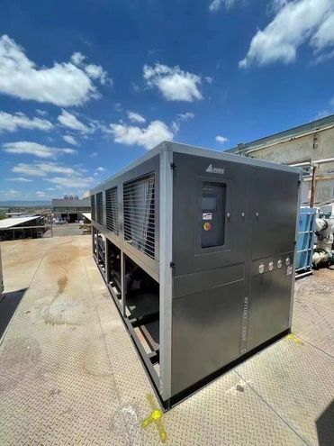 PLC Controlled Panasonic Air Cooled Screw Type Chiller With R410a Refrigerant