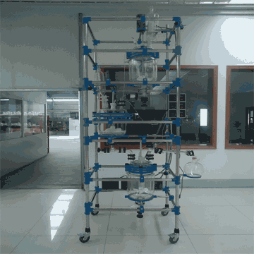 Combined Reaction Device with Filtration Function