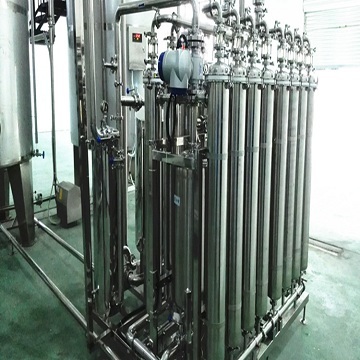 Membrane clarification technology for plant extraction
