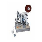 High accuracy flat labeling machine