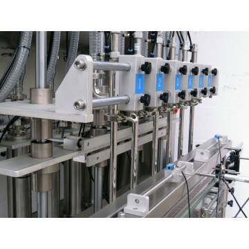 ZH6F-6N  Full-automatic straight line type piston filling machine  