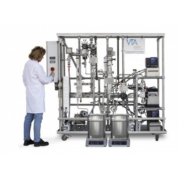 Short path distillation plant  